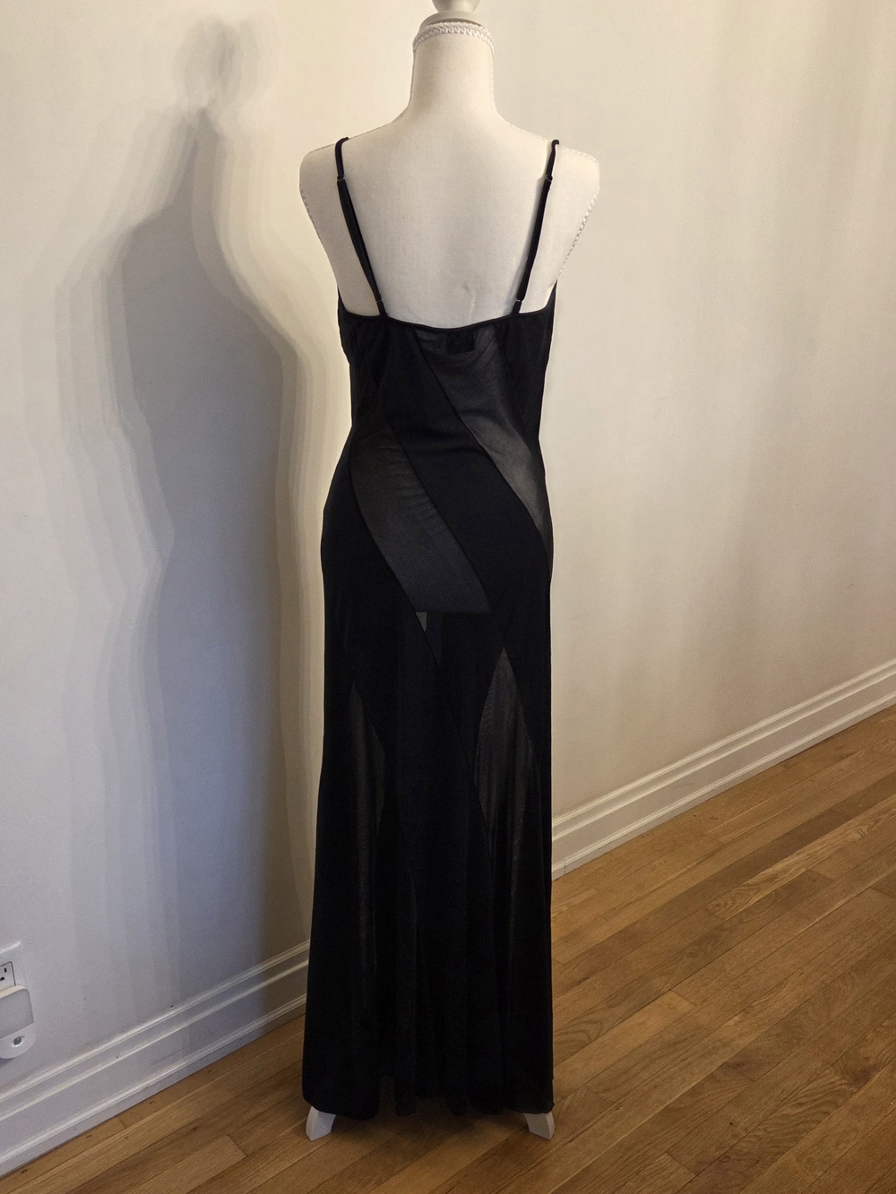 Frederick's of Hollywood Black Sheer Panel Nighthown - Picture 5 of 9